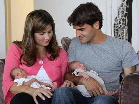 roger-federer-and-wife-mirka-with-twin-daughters-charlene-riva-and-myla-rose