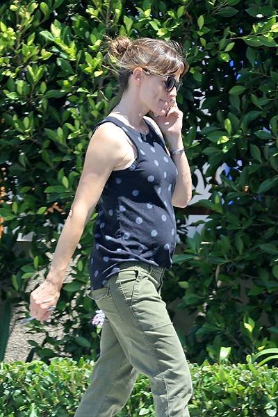 EXCLUSIVE: Jennifer Garner shows what looks like a belly bump in LA