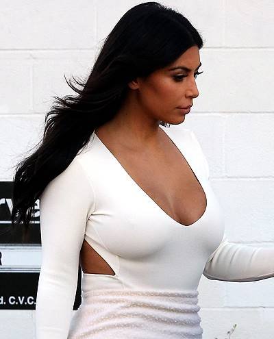 Kim Kardashian leaving the studio in blackless shirt - Part 2